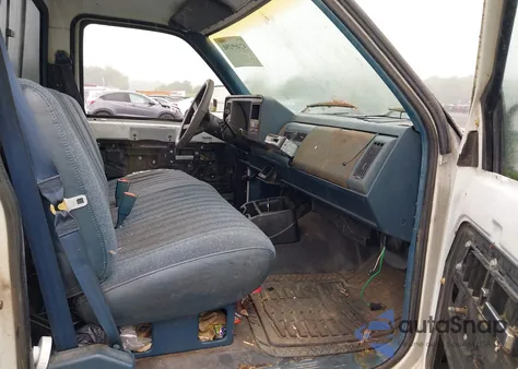 1990 Chevrolet Gmt-400 C1500 из США, поврежденный, VIN 2GCEC14Z1L1239528